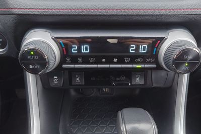 Suzuki Across 2.5 Plug-in Hybrid Elegance 4WD CVT