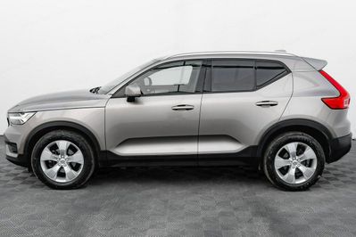 Volvo XC40 T3 Momentum Pro