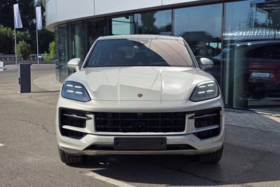 Porsche Cayenne Coupe E-Hybrid Black Edition