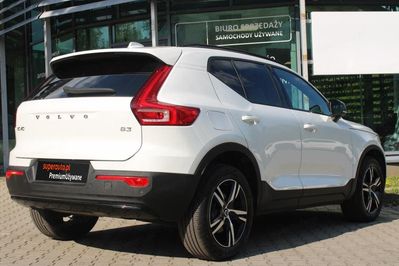 Volvo XC40 B3 Plus Dark