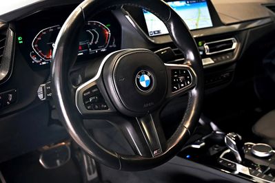 BMW Seria 2 Gran Coupe 218i M Sport