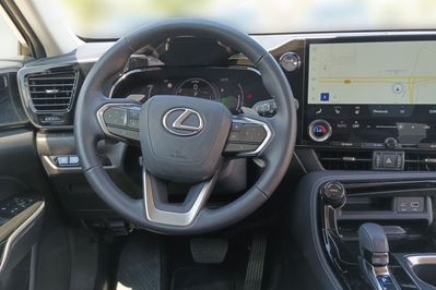 Lexus NX 450h+ Prestige AWD