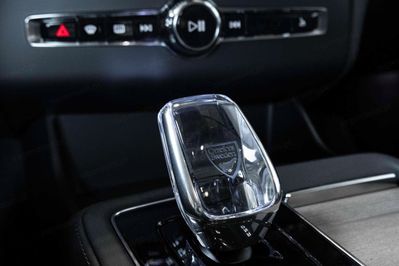 Volvo XC90 T8 AWD Plug-In Hybrid Ultra Bright 7os