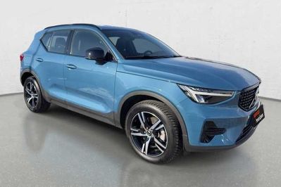 Volvo XC40 B3 Plus Dark