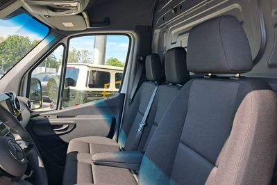 Mercedes Sprinter 317 CDI PRO Długi 9G-Tronic