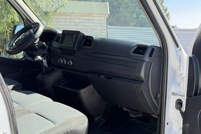 Renault Master 2.3 dCi L3H2