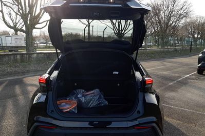 Toyota C-HR Style 2.0 DynamicForce PHEV AT