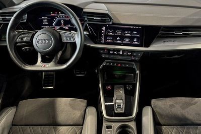 Audi A3 S3 TFSI quattro S tronic