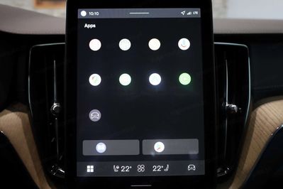 Volvo XC60 T8 Plug-In Hybrid AWD Ultra Dark