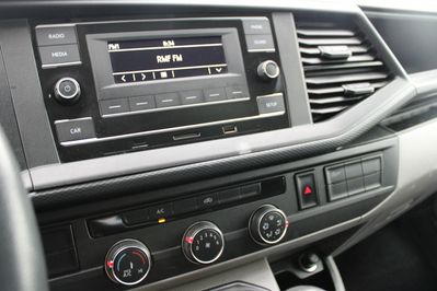 Volkswagen Transporter TDI L2