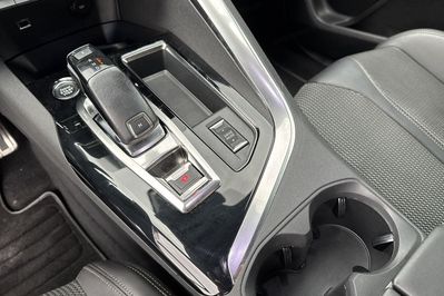 Peugeot 3008 GT 1.2 PureTech  S&S EAT8