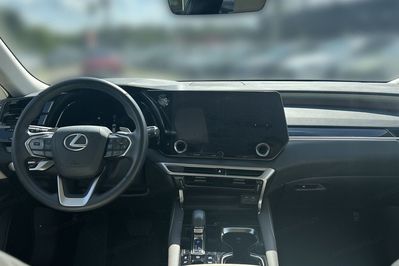 Lexus RX 450H+ F Sport Design