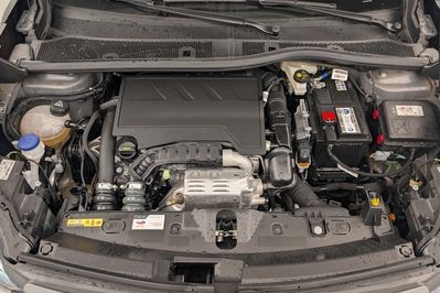 Peugeot 2008 ALLURE 1.2 PureTech