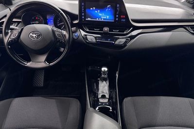 Toyota C-HR 1.8 Hybrid Trend
