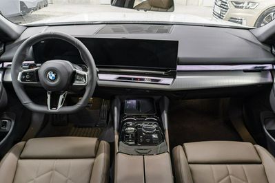 BMW Seria 5 520i M Sport