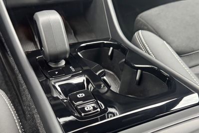 Volvo XC40 B3 Plus Dark