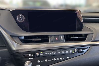 Lexus ES 300h Business Edition