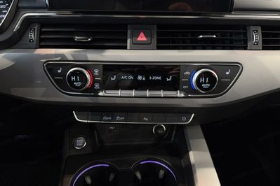 Audi A4 35 TFSI mHEV S tronic