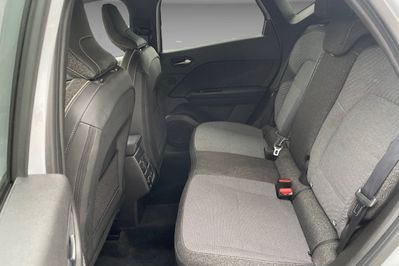 Renault Captur Techno 1.6 E-Tech Hybrid AT