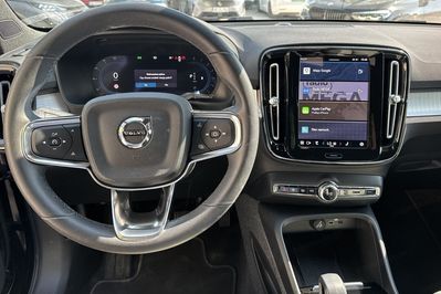 Volvo XC40 B3 Plus Dark