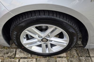 Suzuki Swace 1.8 Hybrid Premium Plus CVT