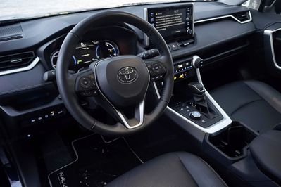 Toyota RAV4 Executive  2.5 Hybrid 4x4