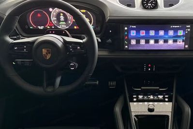 Porsche Cayenne S E-Hybrid Black Edition