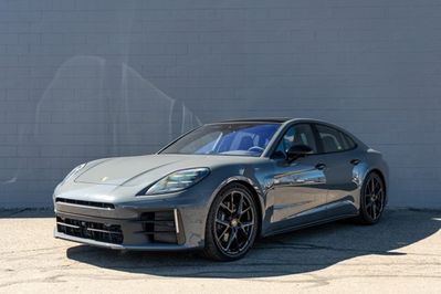 Porsche Panamera 4 E-Hybrid