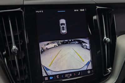Volvo XC60 B4 D AWD Plus Dark