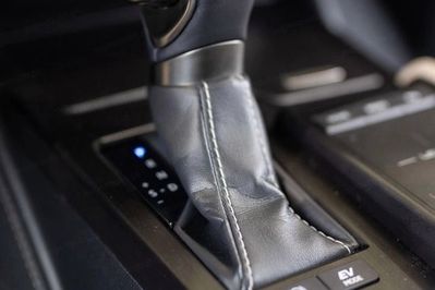 Lexus ES 300h Elegance