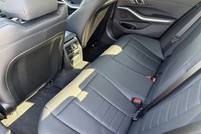 BMW Seria 3 330i xDrive M Sport