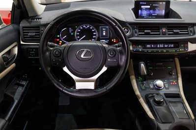 Lexus CT 200h Elegance