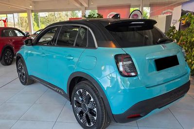 Fiat 600 La Prima 1.2 Turbo Hybrid eDCT