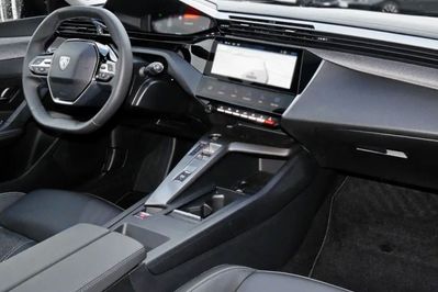 Peugeot 408 Business 1.2 mHEV e-DSC6