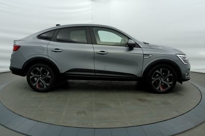 Renault Arkana Evolution 1.6 E-Tech Hybrid AT