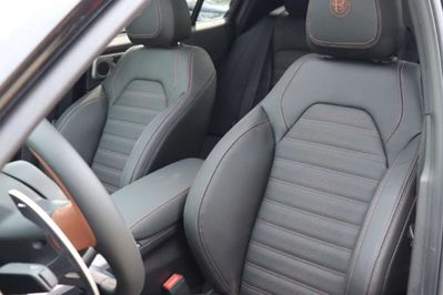 Alfa Romeo Giulia 2.0 Turbo Intensa Q4