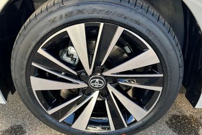 Toyota Corolla Style 2.0 Hybrid Dynamic Force