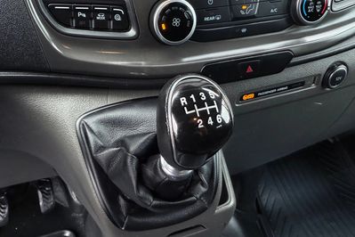 Ford Transit Custom 320 L2H1 Trend