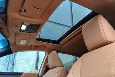 Lexus ES 300h Business Edition