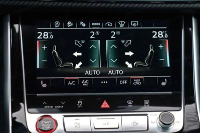 Audi Q7 SQ7 TFSI quattro