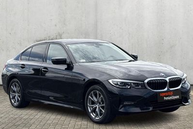 BMW Seria 3 320i xDrive Advantage