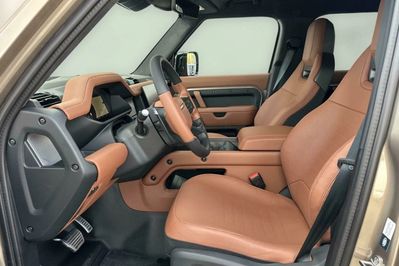 Land Rover Defender 110 4.4 P635 V8 mHEV Octa