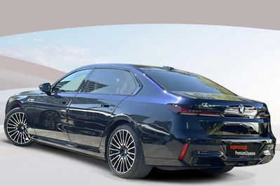 BMW i7 105.7kWh M70 xDrive