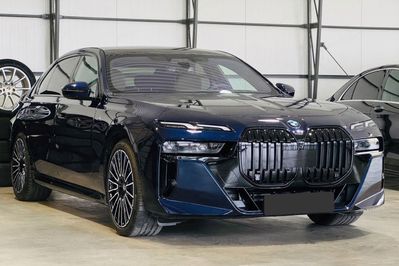 BMW Seria 7 740d xDrive M Sport