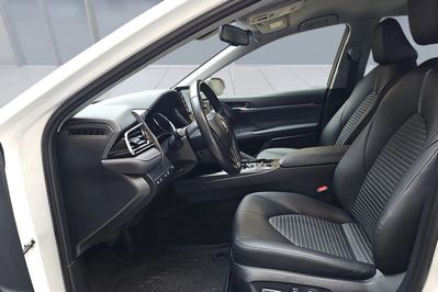 Toyota Camry 2.5 Hybrid Prestige