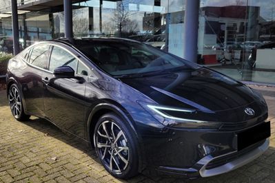 Toyota Prius Prestige 2.0 Hybrid Plug-in