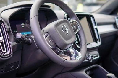 Volvo XC40 B3 Plus Dark