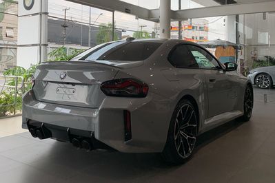 BMW Seria 2 M2
