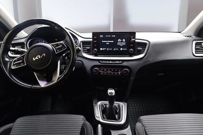 Kia Ceed 1.5 T-GDI M