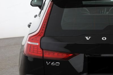 Volvo V60 B4 Ultra Dark